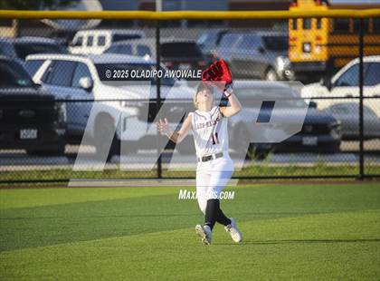 Thumbnail 2 in Gunter @ Winnsboro (UIL 3A Softball Bi-District Playoffs) photogallery.