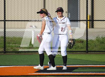 Thumbnail 3 in Gunter @ Winnsboro (UIL 3A Softball Bi-District Playoffs) photogallery.