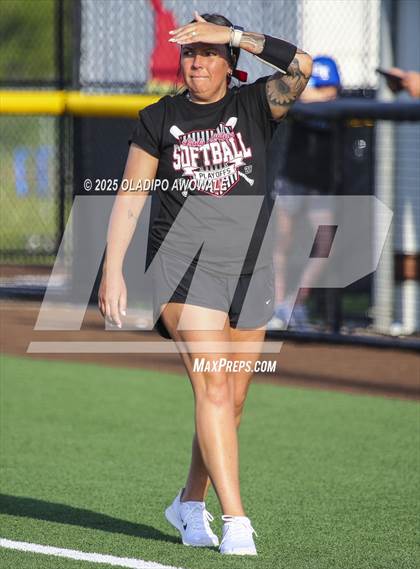 Thumbnail 2 in Gunter @ Winnsboro (UIL 3A Softball Bi-District Playoffs) photogallery.