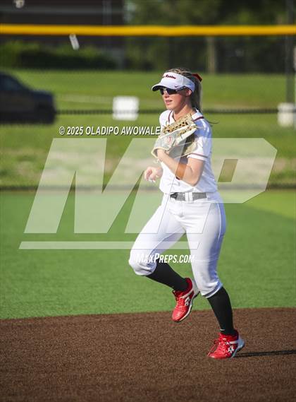 Thumbnail 3 in Gunter @ Winnsboro (UIL 3A Softball Bi-District Playoffs) photogallery.