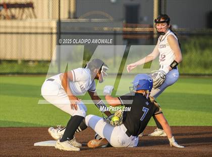 Thumbnail 1 in Gunter @ Winnsboro (UIL 3A Softball Bi-District Playoffs) photogallery.