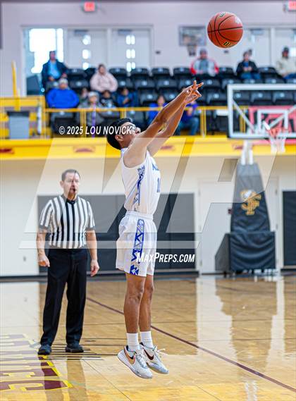 Thumbnail 2 in Santa Fe Prep @ Laguna Acoma (Braves Invite at Santa Fe Indian School) photogallery.