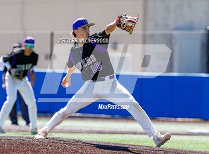 Thumbnail 1 in Holy Family vs Palisade (CHSAA 4A Round 1) photogallery.