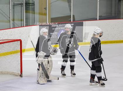 Thumbnail 1 in Hingham vs North Andover (MIAA Division 1 Sweet 16) photogallery.