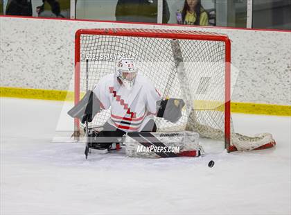 Thumbnail 3 in Hingham vs North Andover (MIAA Division 1 Sweet 16) photogallery.