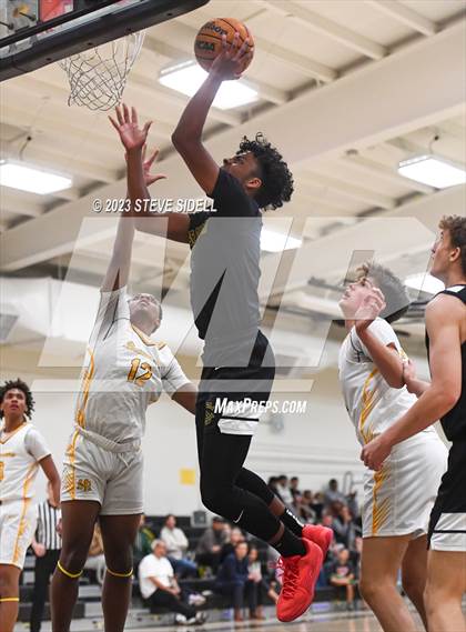 Thumbnail 2 in Sage Creek vs Mission Bay (Buccaneers Thanksgiving Classic) photogallery.