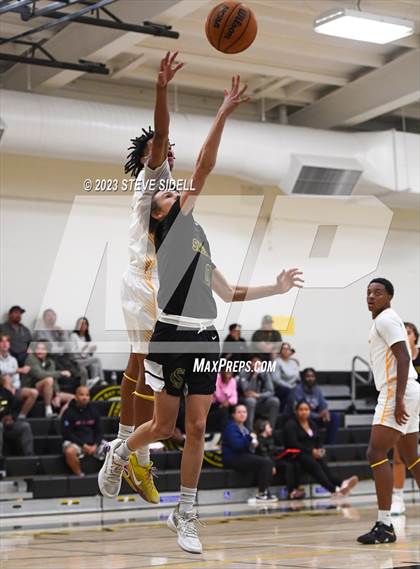 Thumbnail 1 in Sage Creek vs Mission Bay (Buccaneers Thanksgiving Classic) photogallery.
