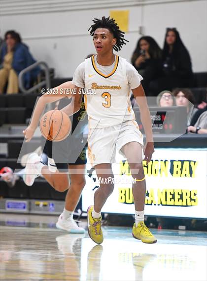 Thumbnail 2 in Sage Creek vs Mission Bay (Buccaneers Thanksgiving Classic) photogallery.