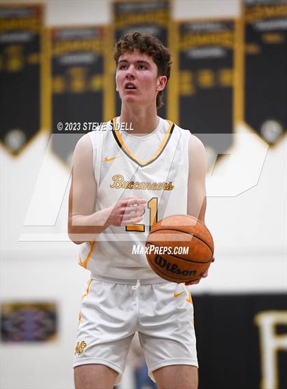 Thumbnail 2 in Sage Creek vs Mission Bay (Buccaneers Thanksgiving Classic) photogallery.