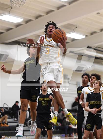 Thumbnail 3 in Sage Creek vs Mission Bay (Buccaneers Thanksgiving Classic) photogallery.