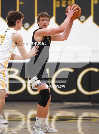 Thumbnail 2 in Sage Creek vs Mission Bay (Buccaneers Thanksgiving Classic) photogallery.