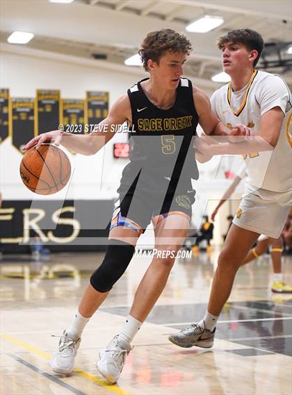 Thumbnail 1 in Sage Creek vs Mission Bay (Buccaneers Thanksgiving Classic) photogallery.