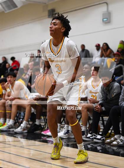 Thumbnail 3 in Sage Creek vs Mission Bay (Buccaneers Thanksgiving Classic) photogallery.