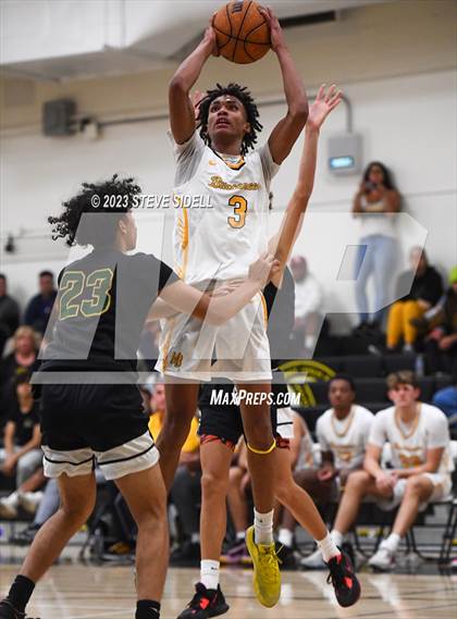 Thumbnail 1 in Sage Creek vs Mission Bay (Buccaneers Thanksgiving Classic) photogallery.
