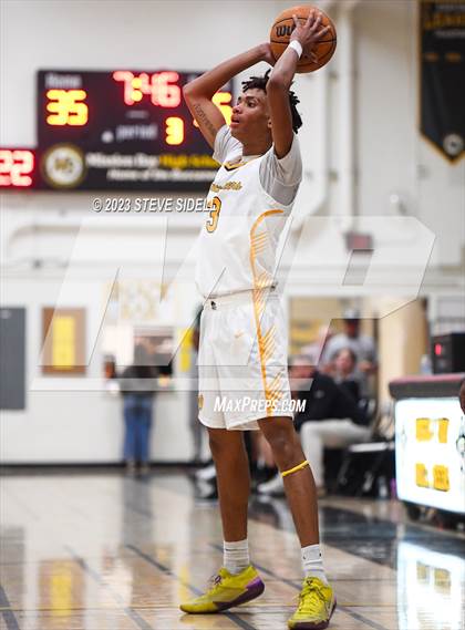 Thumbnail 1 in Sage Creek vs Mission Bay (Buccaneers Thanksgiving Classic) photogallery.