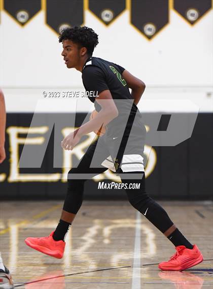 Thumbnail 2 in Sage Creek vs Mission Bay (Buccaneers Thanksgiving Classic) photogallery.