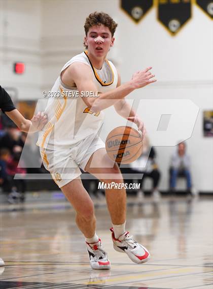 Thumbnail 3 in Sage Creek vs Mission Bay (Buccaneers Thanksgiving Classic) photogallery.