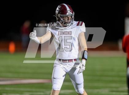 Thumbnail 2 in Edmond Memorial @ Mustang photogallery.