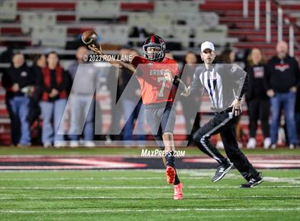 Thumbnail 2 in Edmond Memorial @ Mustang photogallery.