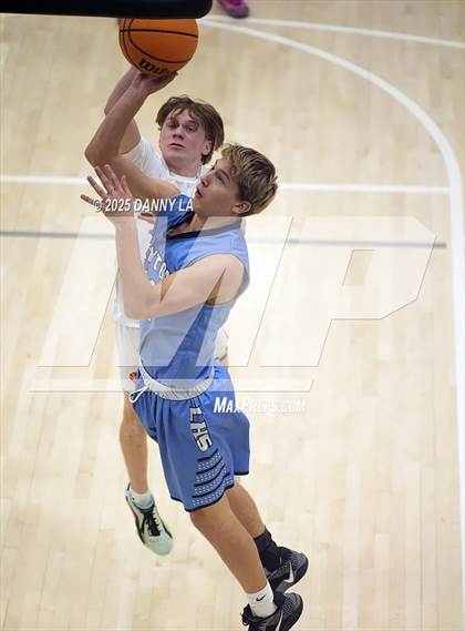 Thumbnail 3 in Murray vs Layton photogallery.