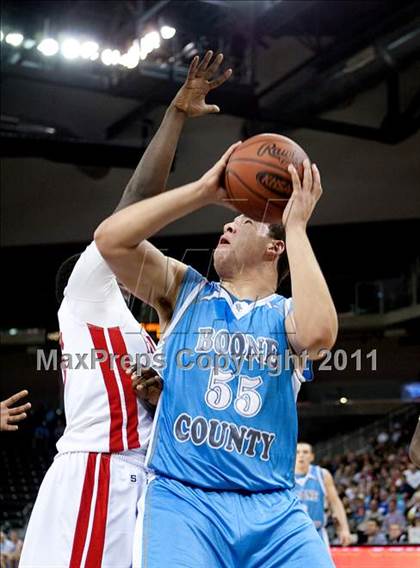 Thumbnail 2 in Holmes vs. Boone County (KHSAA Ninth Region Quarterfinal) photogallery.
