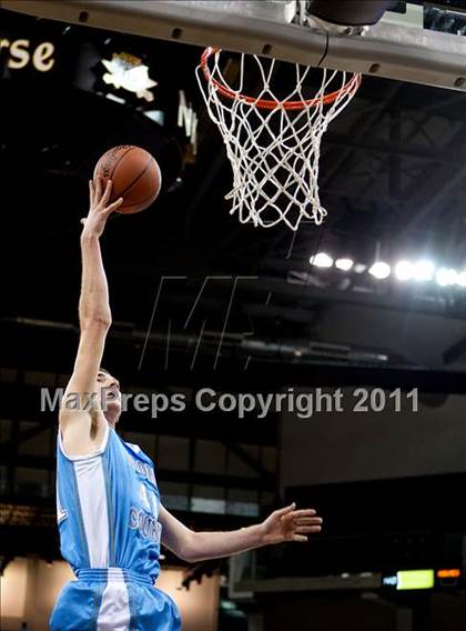 Thumbnail 1 in Holmes vs. Boone County (KHSAA Ninth Region Quarterfinal) photogallery.