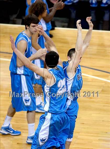 Thumbnail 1 in Holmes vs. Boone County (KHSAA Ninth Region Quarterfinal) photogallery.