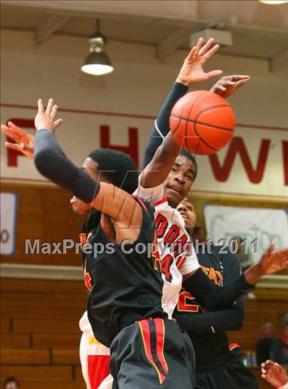 Thumbnail 3 in Dominguez vs. Fairfax (Pacific Shores Tournament) photogallery.