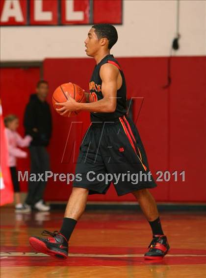 Thumbnail 3 in Dominguez vs. Fairfax (Pacific Shores Tournament) photogallery.