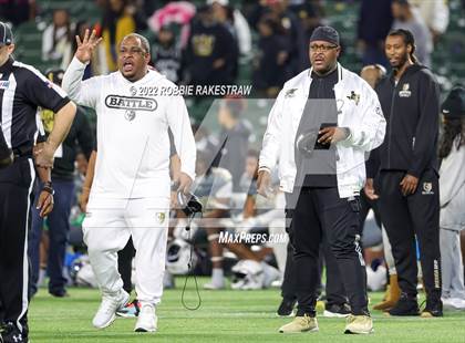 Thumbnail 3 in South Oak Cliff vs. Melissa (UIL 5A D-II Quarterfinals)  photogallery.