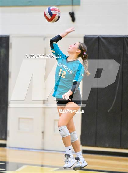 Thumbnail 2 in Mater Dei Catholic @ Olympian photogallery.