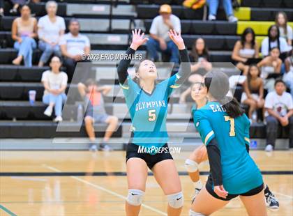Thumbnail 2 in Mater Dei Catholic @ Olympian photogallery.