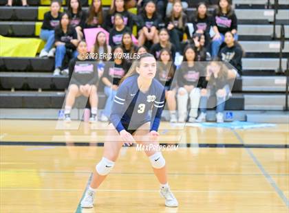 Thumbnail 3 in Mater Dei Catholic @ Olympian photogallery.