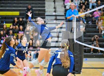 Thumbnail 2 in Mater Dei Catholic @ Olympian photogallery.