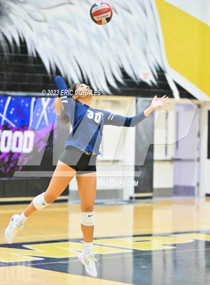 Thumbnail 2 in Mater Dei Catholic @ Olympian photogallery.
