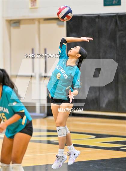 Thumbnail 3 in Mater Dei Catholic @ Olympian photogallery.