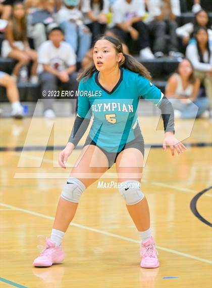 Thumbnail 1 in Mater Dei Catholic @ Olympian photogallery.