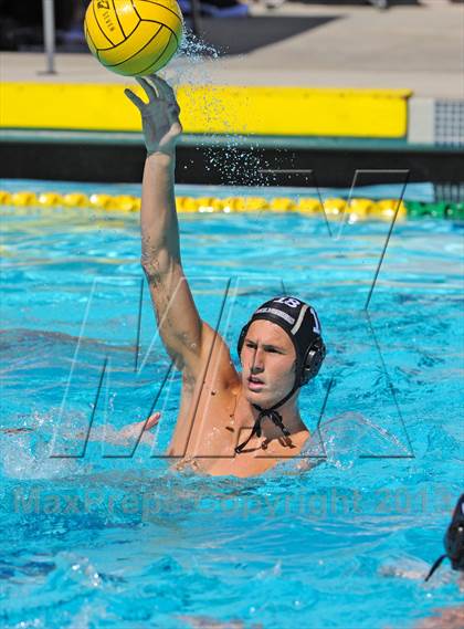 Thumbnail 2 in Redlands East Valley vs. Westview photogallery.