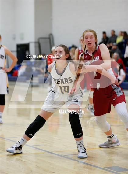 Thumbnail 2 in Cedar Valley vs. Summit Academy (South Mountain Holiday Classic) photogallery.