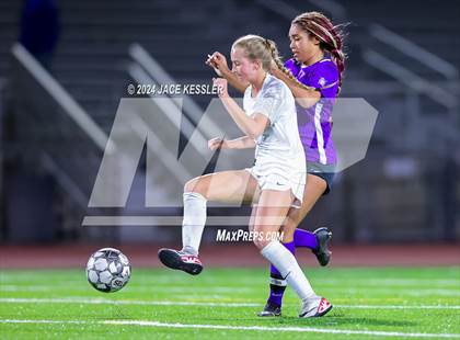 Thumbnail 1 in Saugus @ Valencia photogallery.