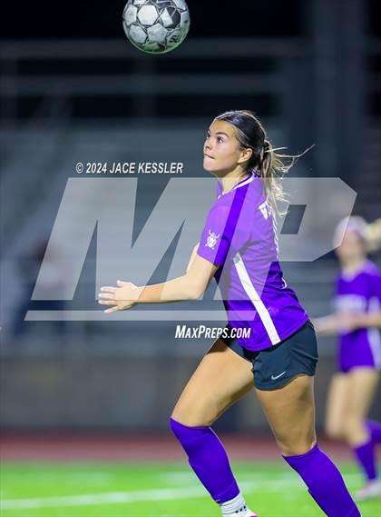 Thumbnail 3 in Saugus @ Valencia photogallery.