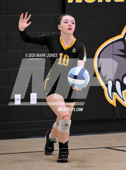 Thumbnail 2 in JV: Highland Prep vs. Yuma Catholic photogallery.