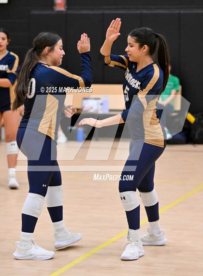 Thumbnail 2 in JV: Highland Prep vs. Yuma Catholic photogallery.