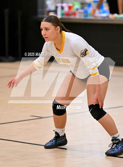 Thumbnail 1 in JV: Highland Prep vs. Yuma Catholic photogallery.