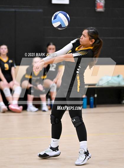 Thumbnail 3 in JV: Highland Prep vs. Yuma Catholic photogallery.