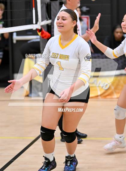 Thumbnail 3 in JV: Highland Prep vs. Yuma Catholic photogallery.
