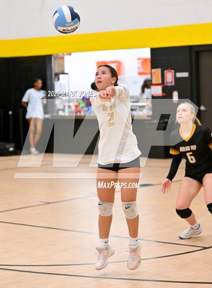 Thumbnail 3 in JV: Highland Prep vs. Yuma Catholic photogallery.