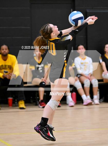 Thumbnail 2 in JV: Highland Prep vs. Yuma Catholic photogallery.