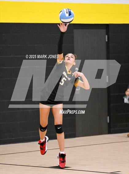 Thumbnail 3 in JV: Highland Prep vs. Yuma Catholic photogallery.