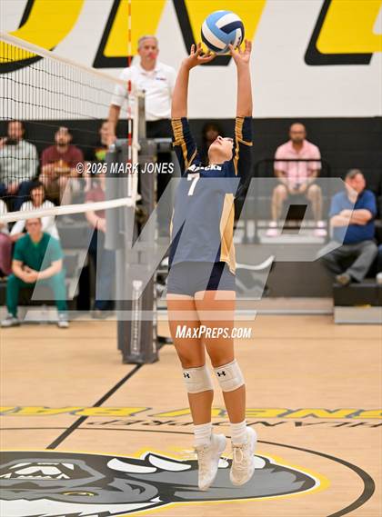 Thumbnail 1 in JV: Highland Prep vs. Yuma Catholic photogallery.